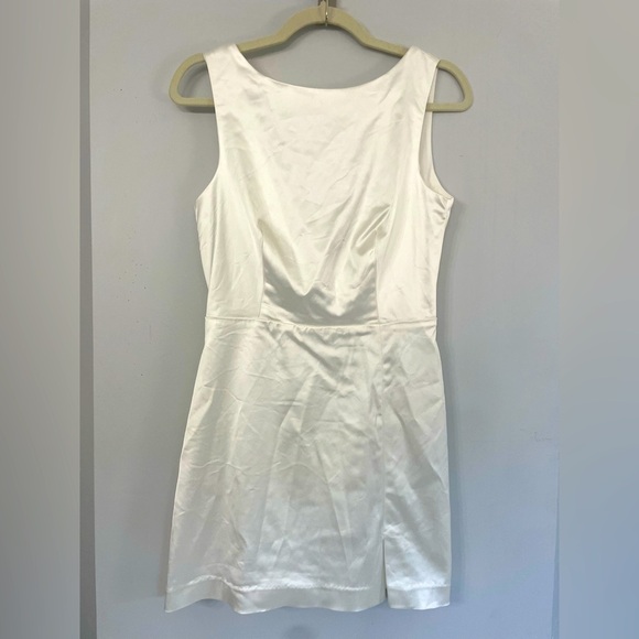 House of Harlow 1960 women’s size 6 high front deep V back satin look mini dress - Picture 1 of 10